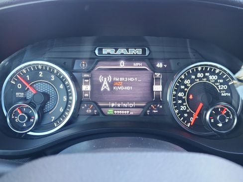 Used 2023 RAM 1500 Laramie image 9