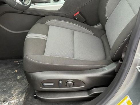 Used 2025 Chevrolet Blazer LT image 15