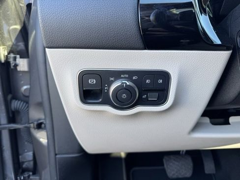 Certified 2023 Mercedes-Benz GLA 250 4MATIC image 23