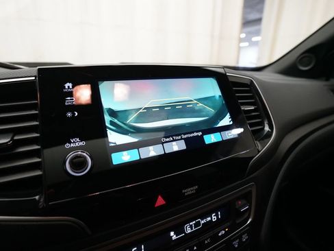 Certified 2024 Honda Passport TrailSport image 20