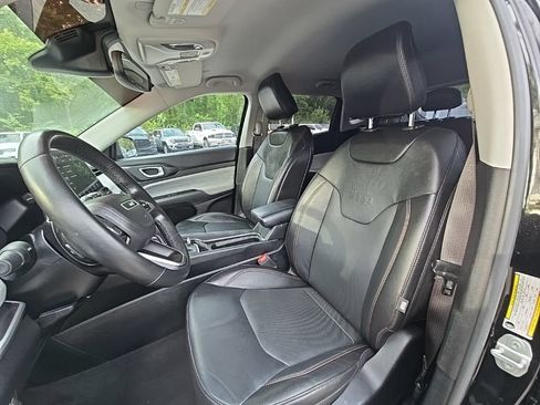 Used 2022 Jeep Compass Latitude AWD/4WD image 16