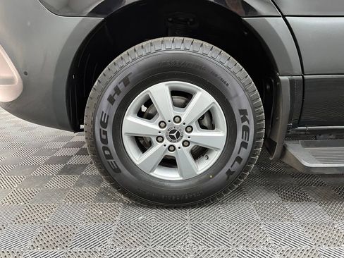 Used 2019 Mercedes-Benz Sprinter 2500 image 15