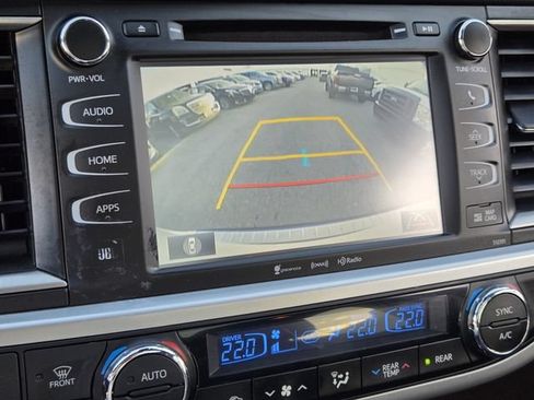 Used 2019 Toyota Highlander Limited AWD/4WD image 22