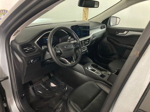 Used 2024 Ford Escape Platinum image 14