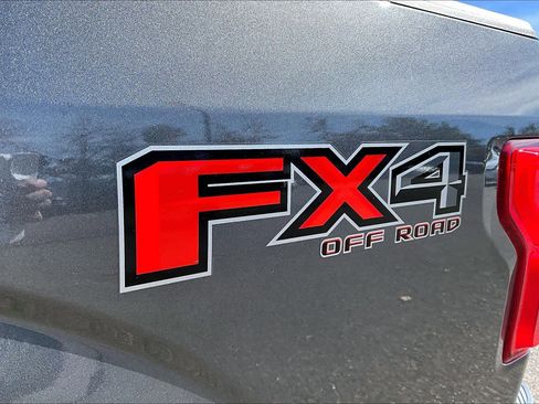 Used 2020 Ford F150 Lariat w/ Equipment Group 502A Luxury image 9