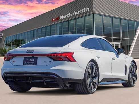 New 2026 Audi S e-tron GT Prestige image 5