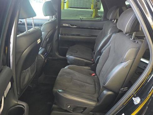 Used 2024 Hyundai Palisade Calligraphy image 9