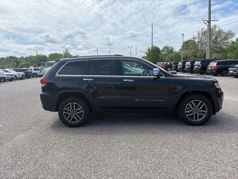 Used 2022 Jeep Grand Cherokee Limited image 4