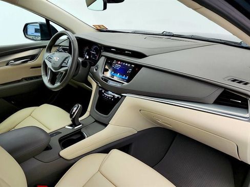 Used 2019 Cadillac XT5 Luxury FWD image 23