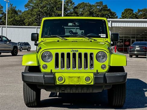 Used 2016 Jeep Wrangler Unlimited Sahara w/ Connectivity Group image 3