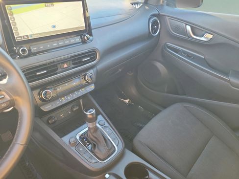 Certified 2023 Hyundai Kona SEL w/ Convenience Package image 19