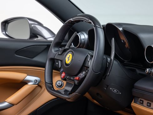 Certified 2022 Ferrari F8 Tributo RWD image 51