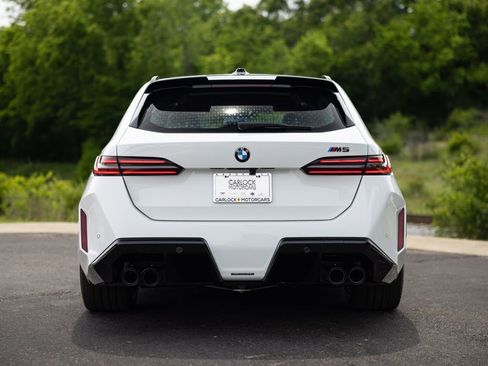 Used 2025 BMW M5 Touring w/ M Driver's Package AWD/4WD image 5