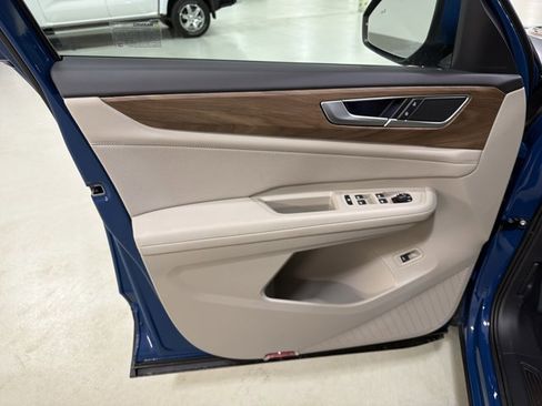 New 2026 Volkswagen Atlas SE image 18