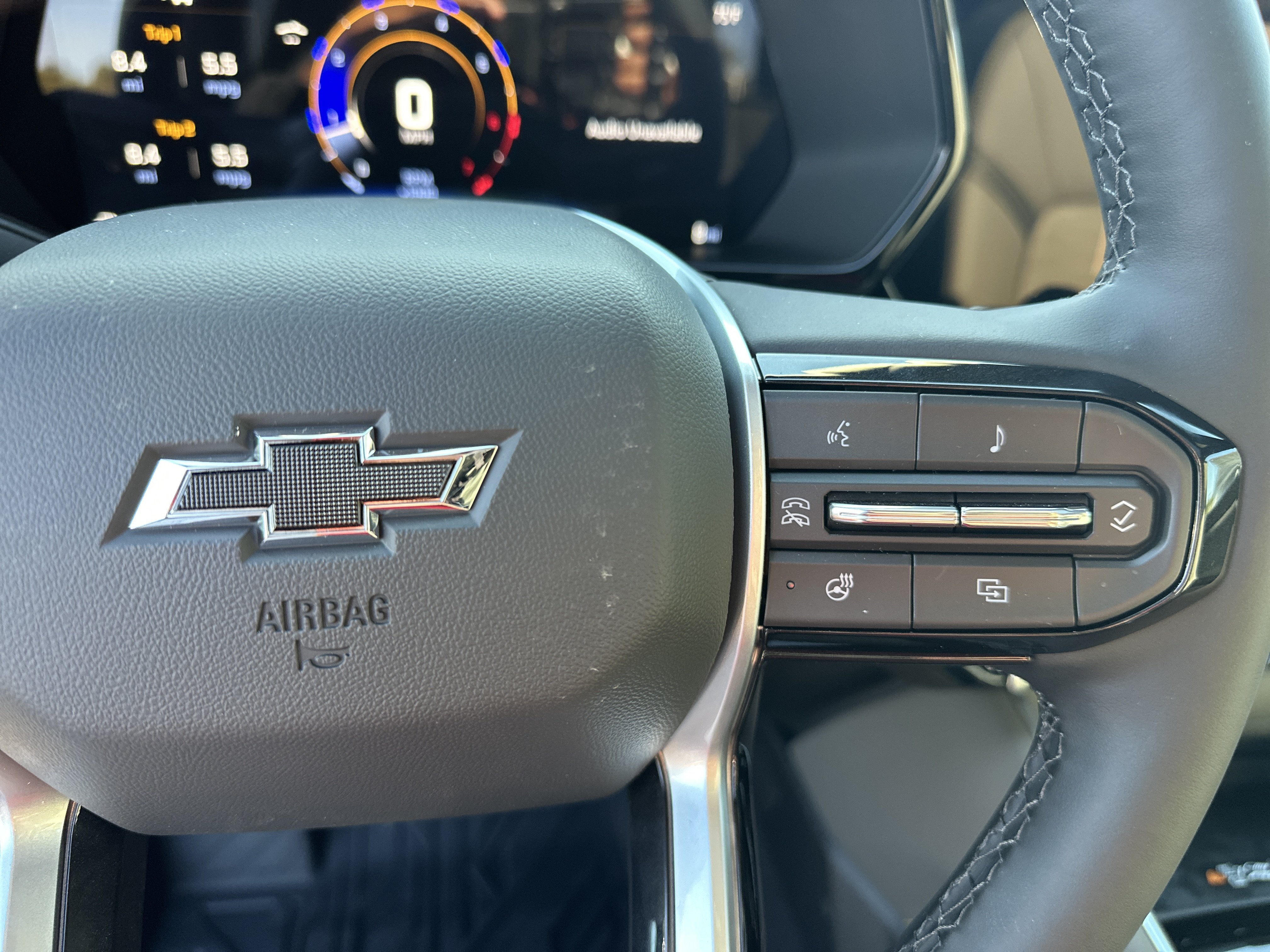 New 2026 Chevrolet Colorado ZR2 w/ Technology Package AWD/4WD image 27