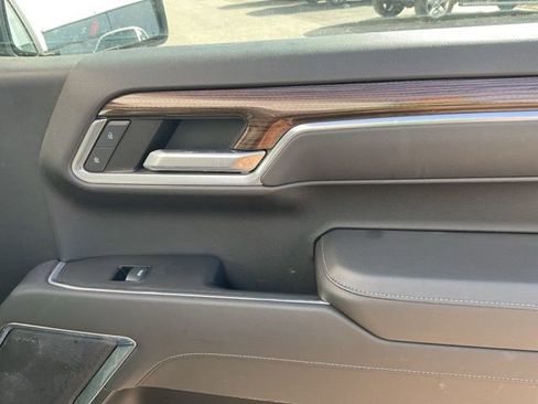 Used 2022 Chevrolet Silverado 1500 LT image 24