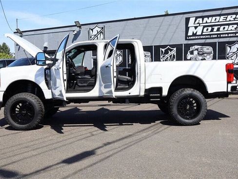 Used 2024 Ford F250 Platinum AWD/4WD image 39