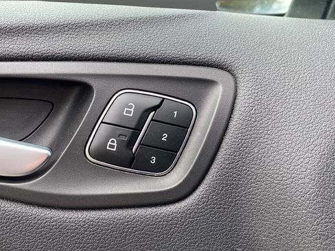 Certified 2017 Ford Escape Titanium FWD image 32