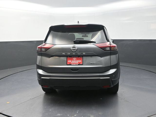 Used 2024 Nissan Rogue SV AWD/4WD image 7