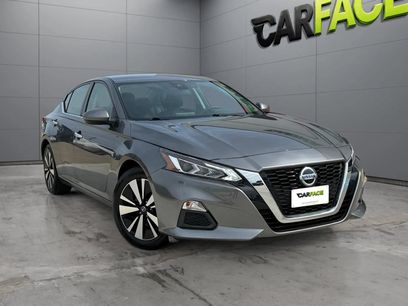 Used 2021 Nissan Altima 2.5 SV