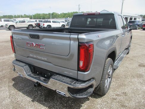 New 2026 GMC Sierra 1500 SLT w/ SLT Premium Plus Package AWD/4WD image 4