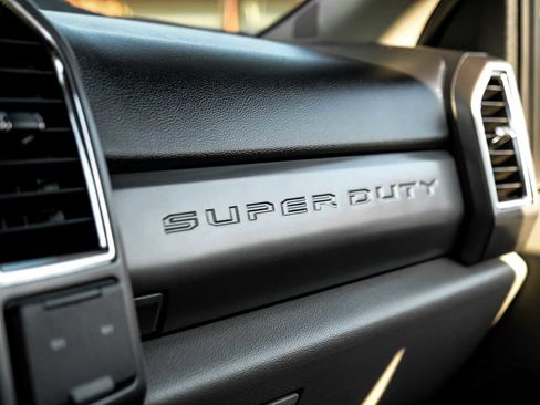 Used 2018 Ford F250 XLT image 21