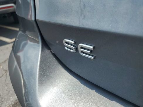 Used 2024 Volkswagen Taos SE FWD image 28