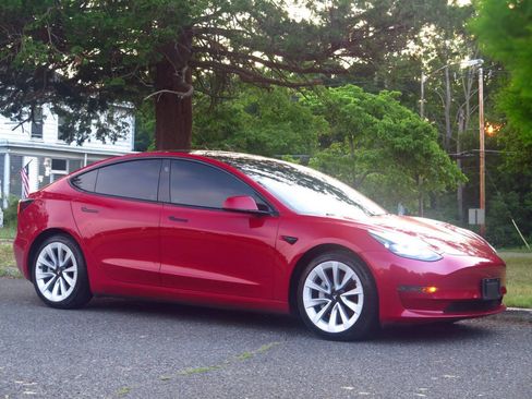 Used 2022 Tesla Model 3 Standard Range RWD image 6