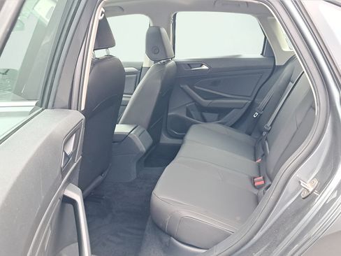 Used 2019 Volkswagen Jetta SE FWD image 12