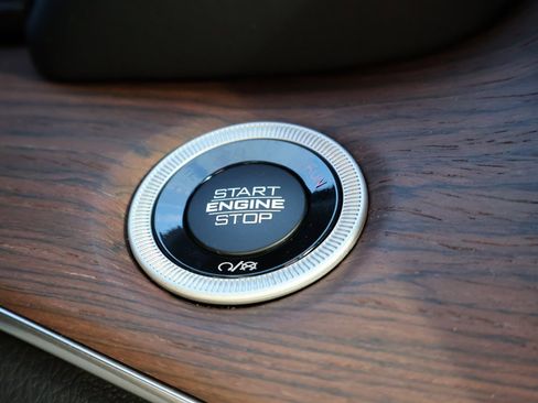 Used 2022 Jeep Grand Cherokee Summit w/ Adv Protech Group IV image 33