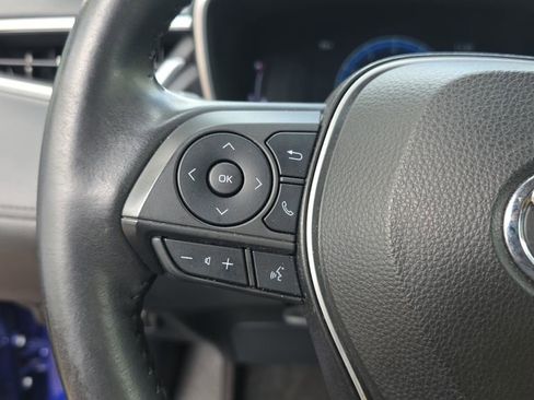 Used 2023 Toyota Corolla Cross XLE FWD image 22