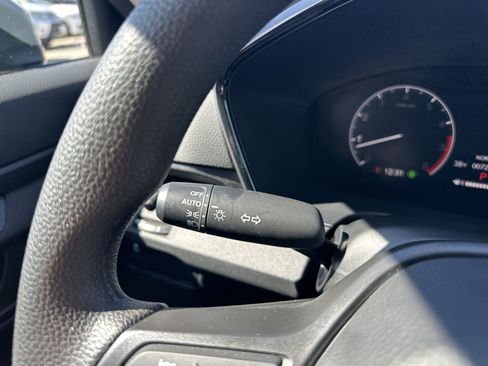 Used 2025 Honda CR-V LX image 21