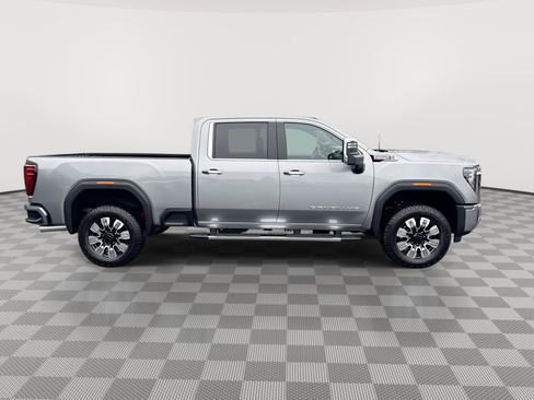 New 2026 GMC Sierra 2500 Denali w/ Denali Reserve Package AWD/4WD image 9