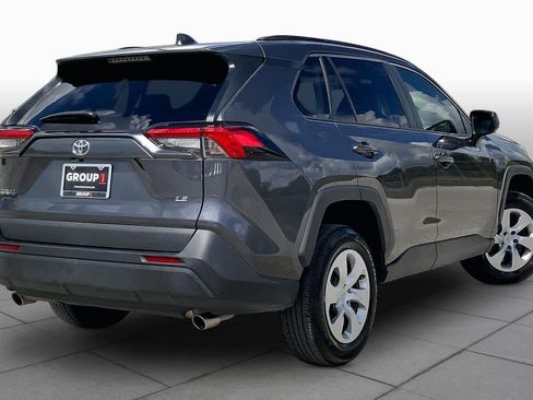 Used 2020 Toyota RAV4 LE FWD image 13