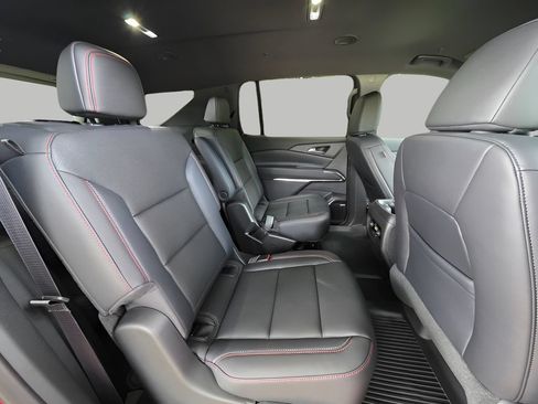 New 2026 Chevrolet Traverse Z71 w/ Enhanced Driving Package AWD/4WD image 10