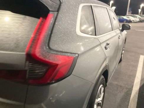 Used 2023 Honda CR-V LX image 5