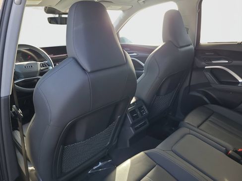 Used 2025 Audi Q5 Premium w/ Premium Plus AWD/4WD image 14