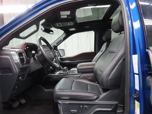 Used 2022 Ford F150 Lariat w/ Equipment Group 502A High image 9