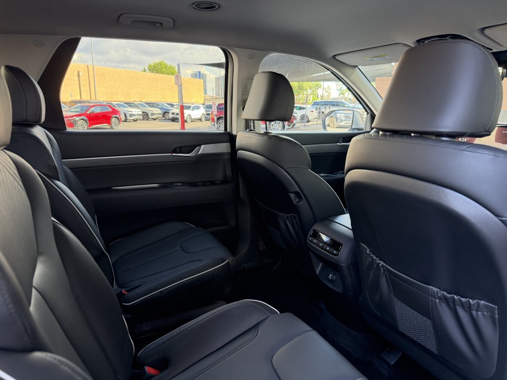 Used 2025 Hyundai Palisade SEL FWD image 39
