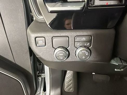 New 2026 GMC Sierra 1500 SLE RWD image 18