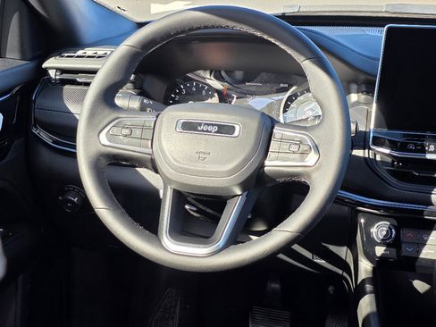 New 2026 Jeep Compass Limited w/ Limited Altitude Pack image 13