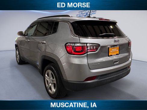 Used 2024 Jeep Compass Latitude AWD/4WD image 3