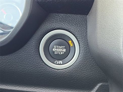 Used 2019 RAM 1500 Big Horn image 30