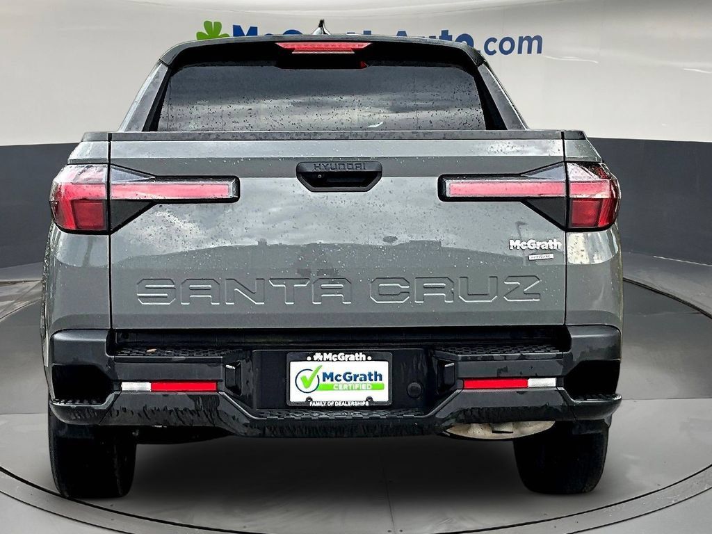 Used 2025 Hyundai Santa Cruz SE AWD/4WD image 7