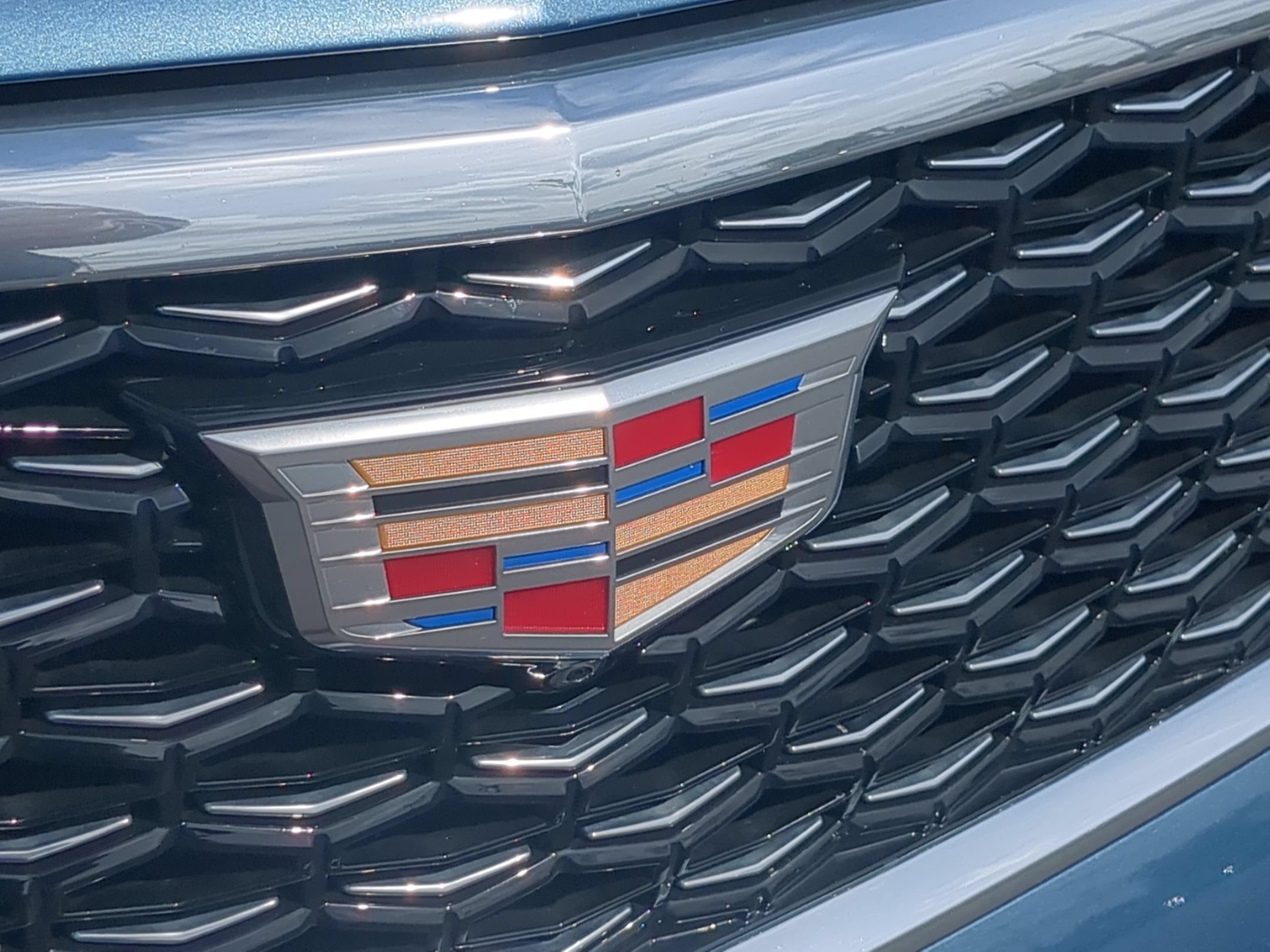 Certified 2025 Cadillac XT4 Premium Luxury AWD/4WD image 30