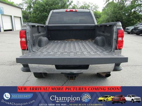 Used 2017 Chevrolet Silverado 2500 LTZ w/ Vortec Plus Package AWD/4WD image 6