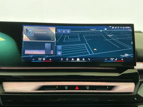 New 2026 BMW i5 eDrive40 w/ Premium Package image 11