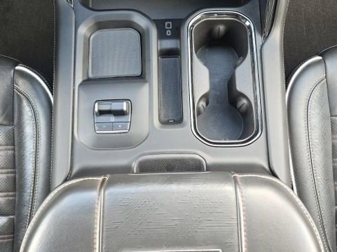 Used 2024 GMC Sierra 2500 AT4X w/ AT4X AEV Edition image 41