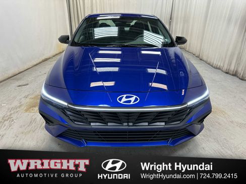 Certified 2025 Hyundai Elantra Sport FWD image 2