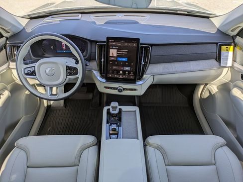 New 2026 Volvo XC90 B6 Ultra w/ Protection Package AWD/4WD image 21